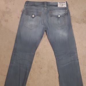 Men's True Religion jeans